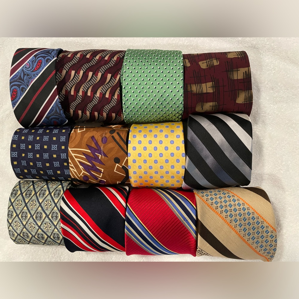 Mens neckties lot Of 58 Mixed
Variety Vtg Retro Few Silk One NWT & 1 Gr8ful Dead